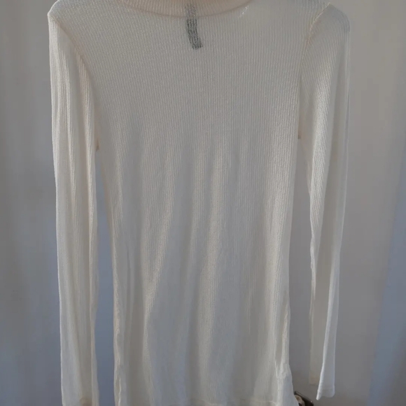 Casalee Women's Long Sleeve Turtle Neck Top In Size Small - Picture 1 of 2